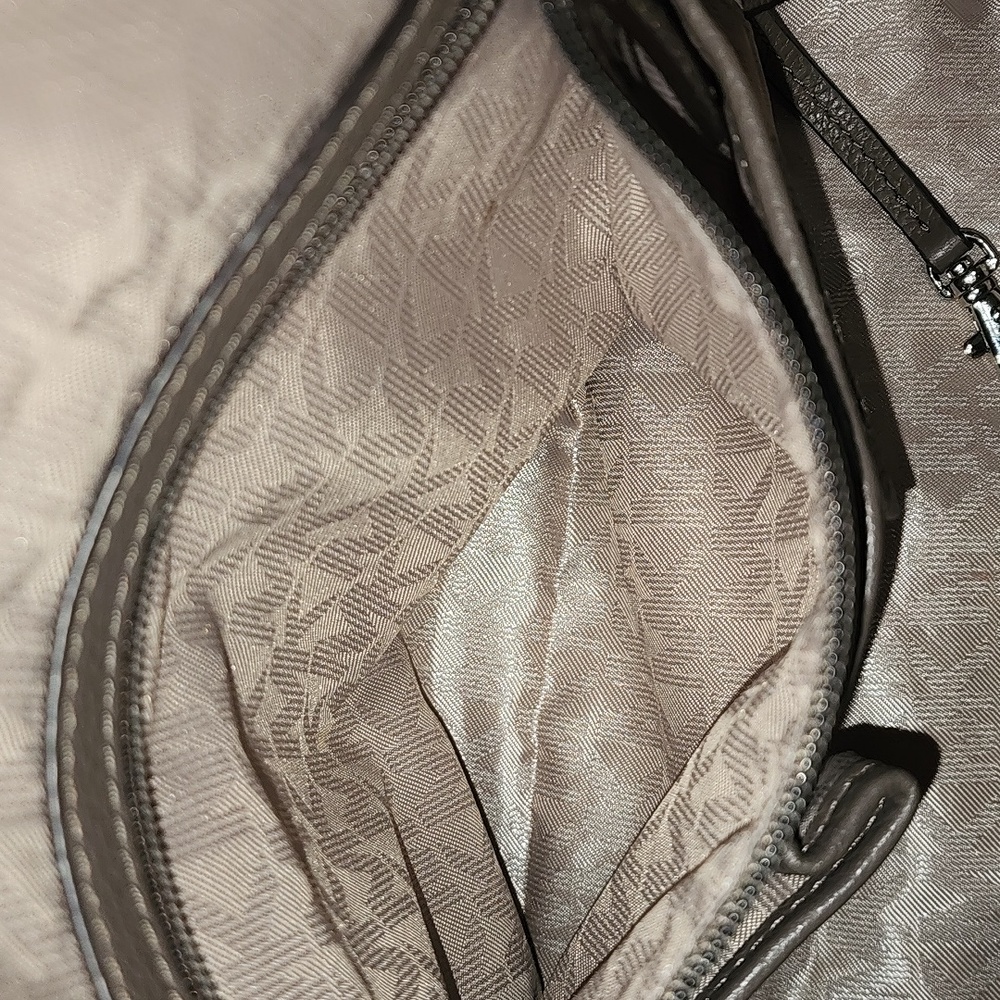 Michael kors large izzy tote in elephant - Picture 6 of 8